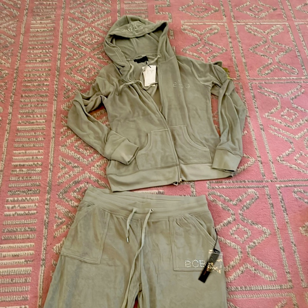 BCBG mint green 2 piece set new